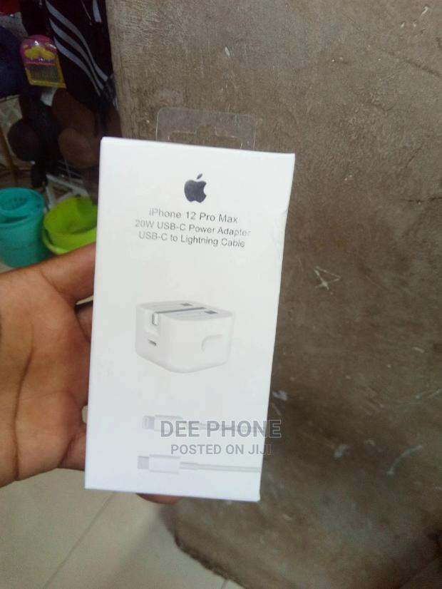 Apple iPhone 12 Pro Max Charger - thumbnail 3