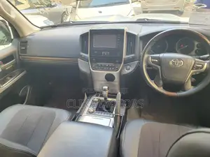 Toyota Land Cruiser Prado 2016 Gray