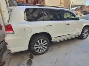 Toyota Land Cruiser Prado 2016 Gray