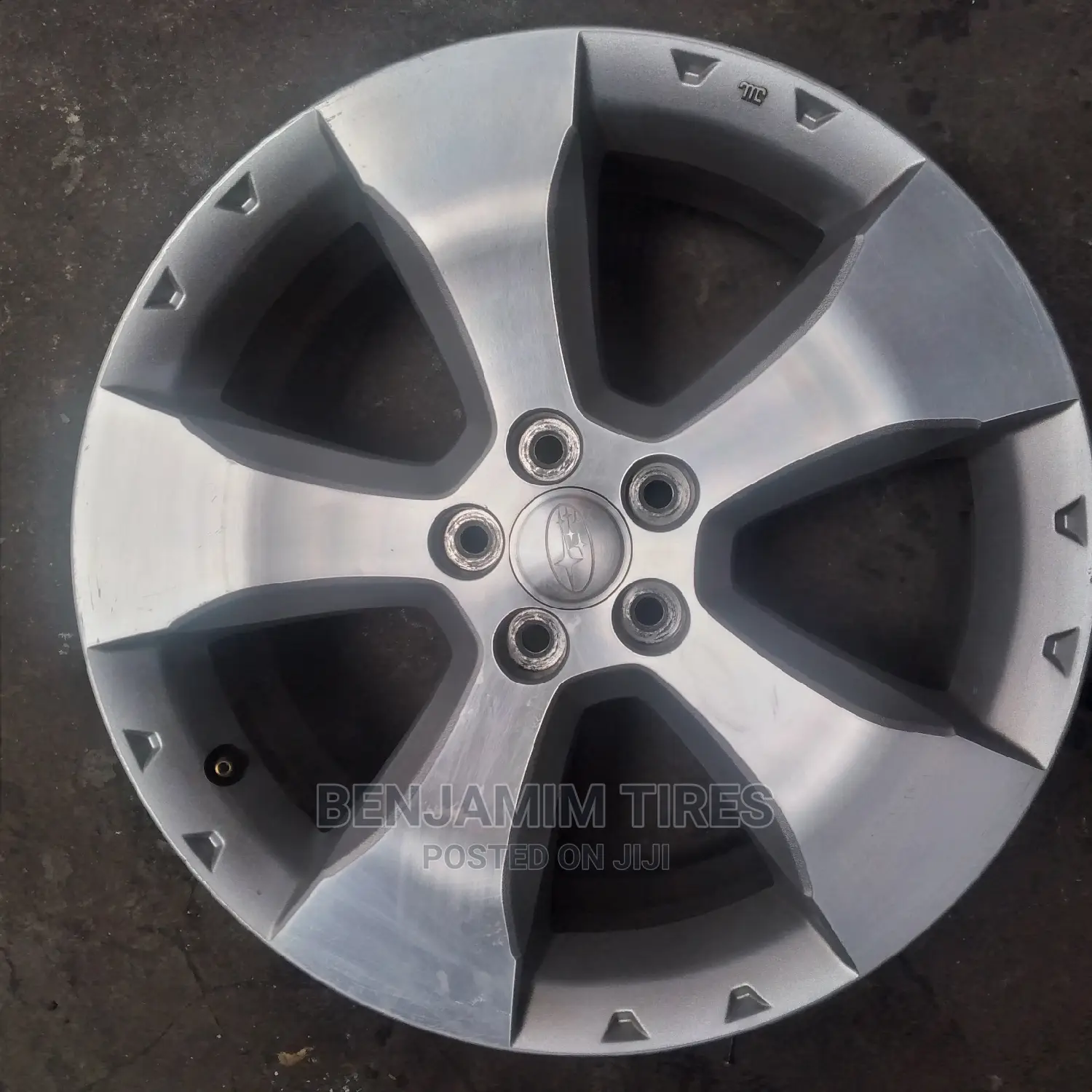 Original Rims Set Sizes 17 Inch for Subaru.
