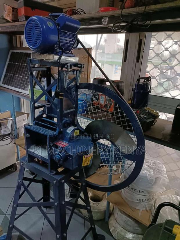 3 Blade Chaff Cutter (2hp Motor)