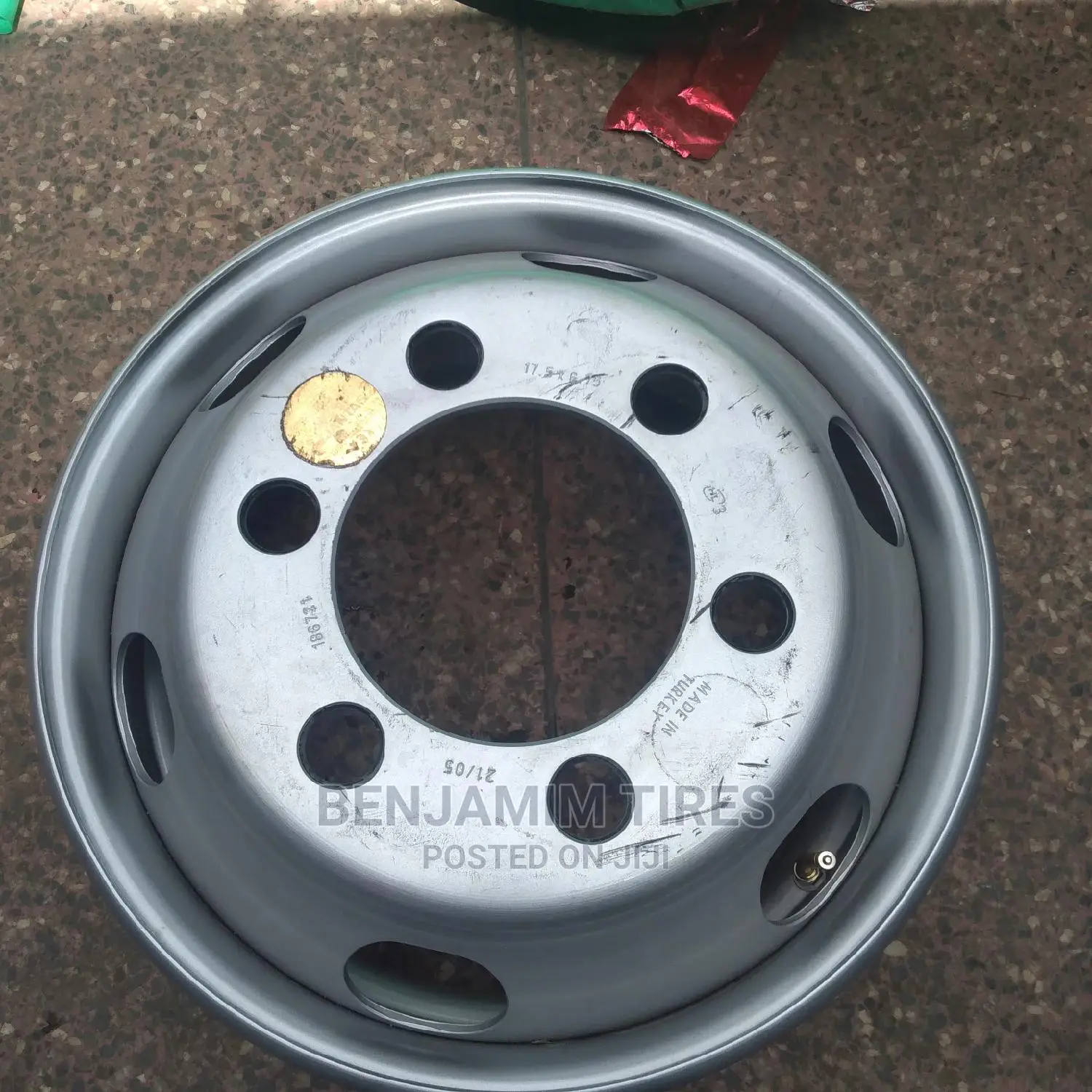 Original Rims Set Size 17.5 Tubeles.
