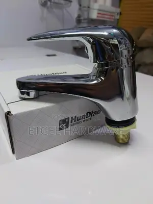 Huadiao Lever Pillar Tap