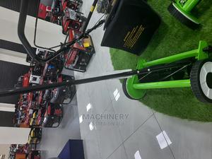 18" New Manual Lawn Mower - thumbnail 2