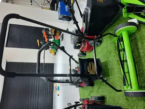 18" Manual Grass Cutter