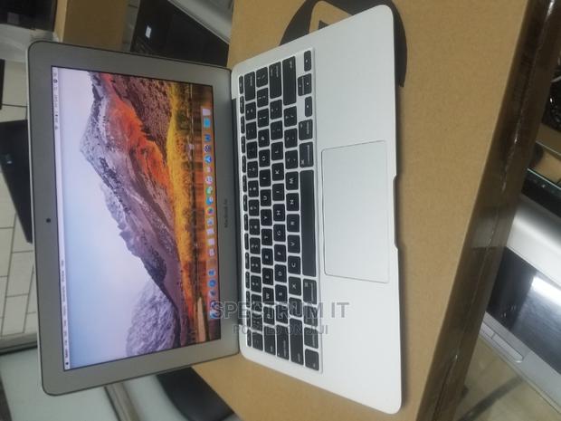 Laptop Apple MacBook Air 4GB Intel Core 2 Duo SSD 128GB - thumbnail 3