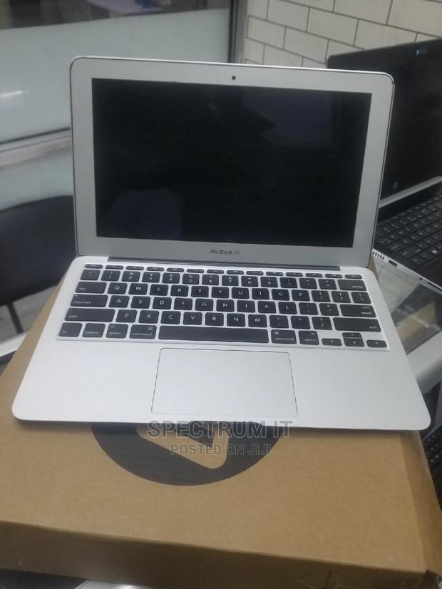 Laptop Apple MacBook Air 4GB Intel Core 2 Duo SSD 128GB - thumbnail 5
