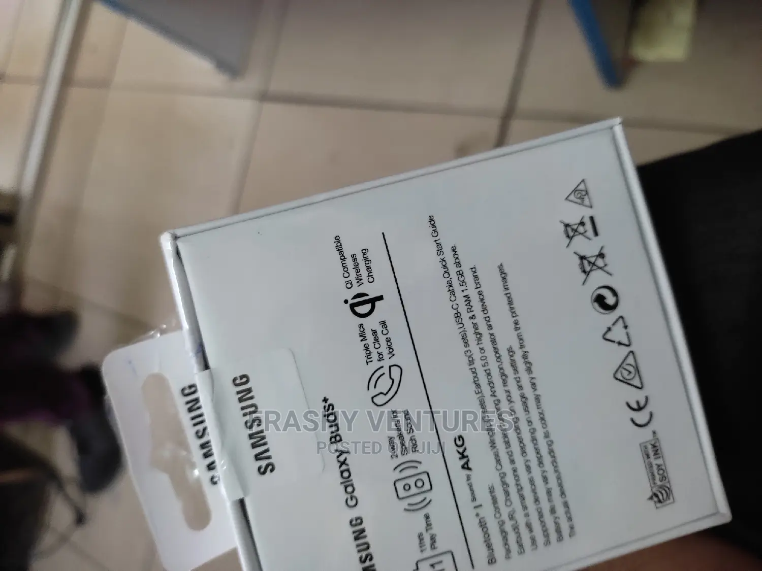 Brandnew Samsung Earbuds