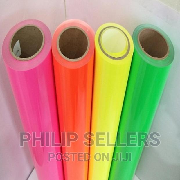 Plain Neon Green Heat Transfer Vinyl - thumbnail 3