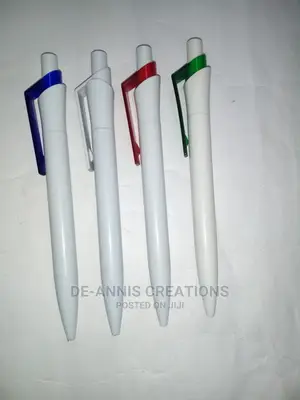 Plastic Corner Pens