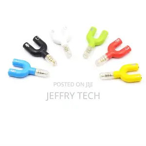 U-Shape Audio Adapter 1to2 3.5mm Audio Adapter With Dedicate