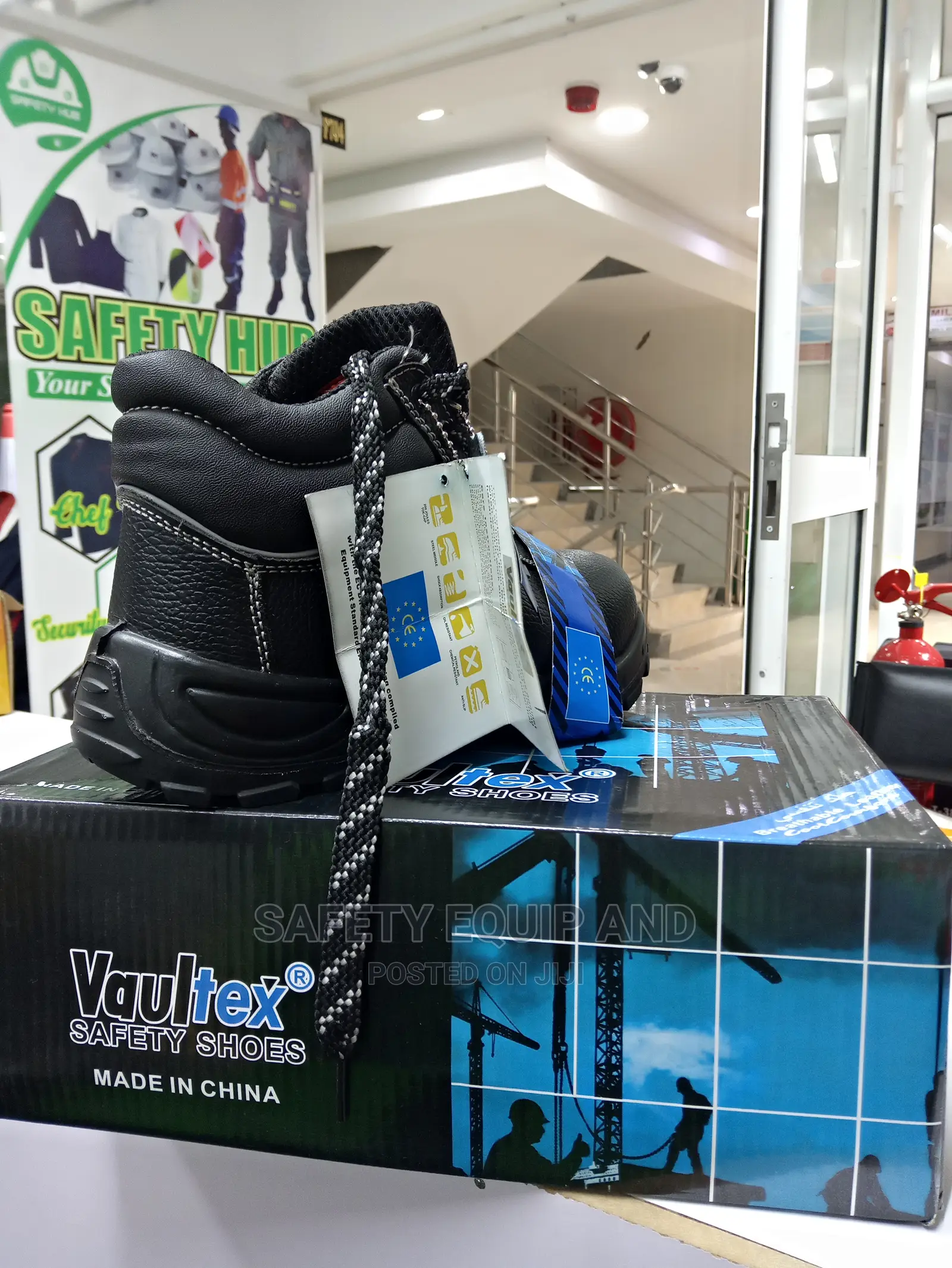 Vaultex Shoes (Safety Industrial Boot)