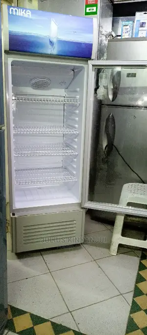 Mika Showcase Fridge