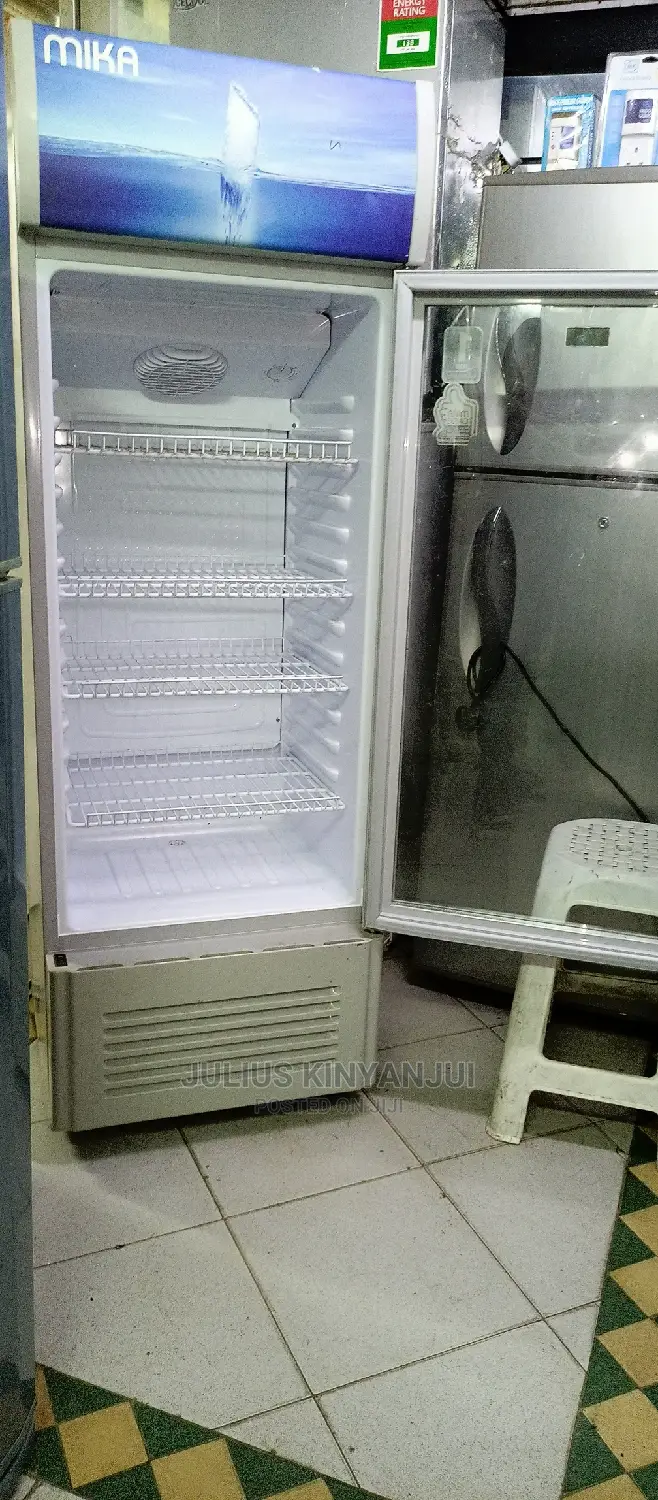 Mika Showcase Fridge