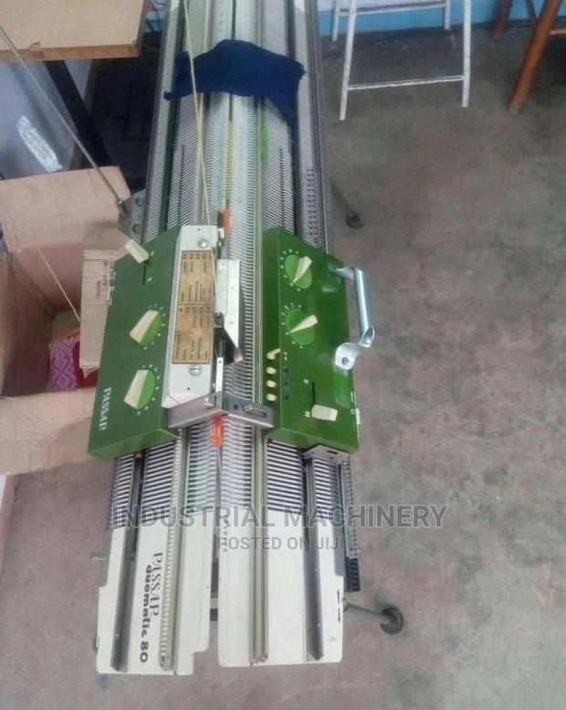 The Best Knitting Machine - main view