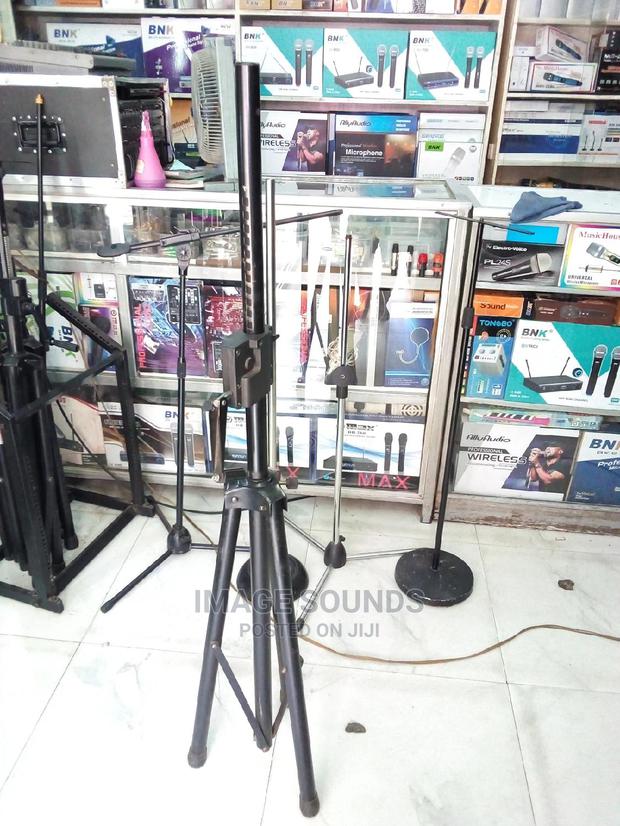 Speaker Stand - Pulley - main view