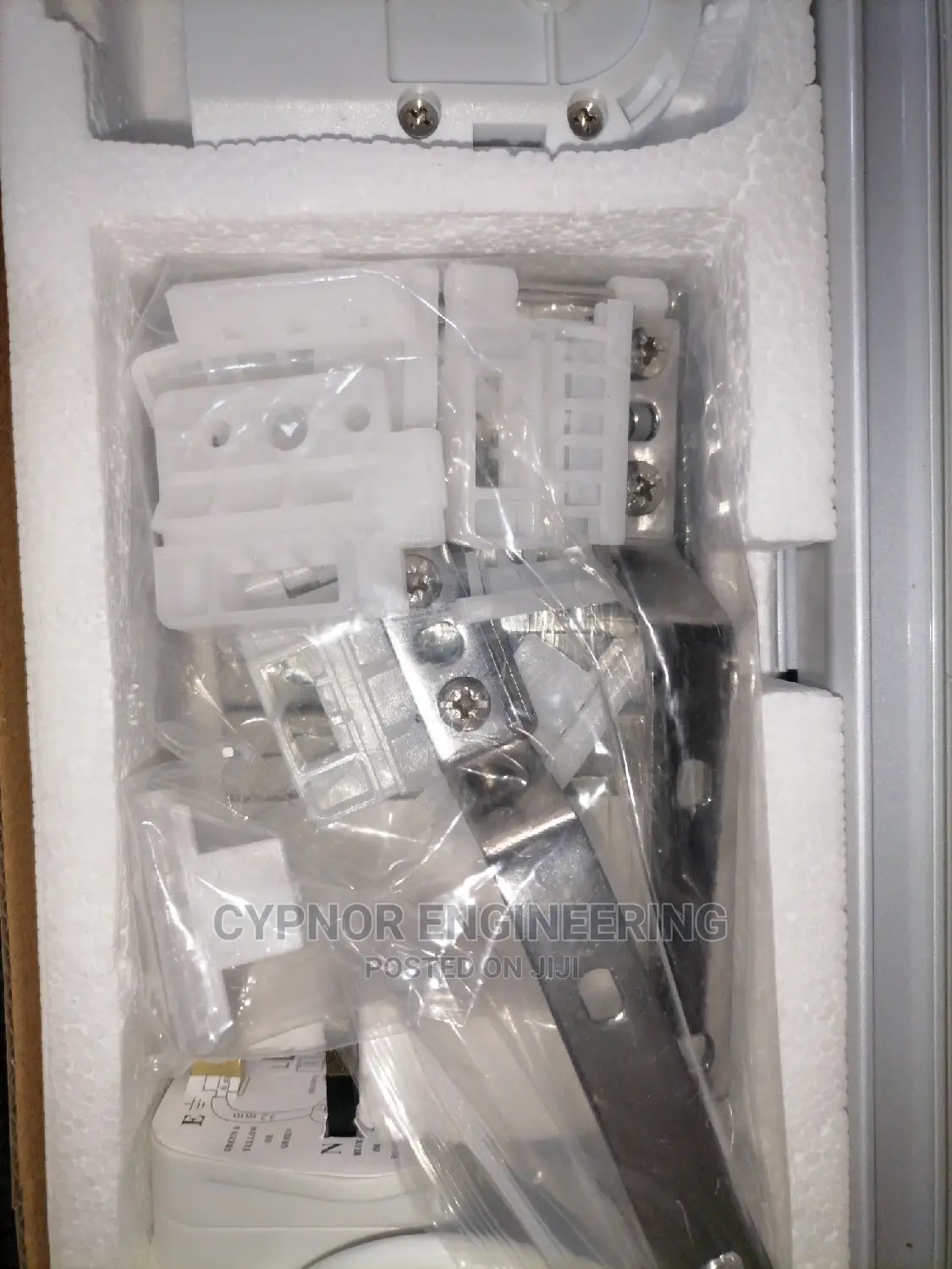 Home Electric Curtain Tracks (Remote Controlled)