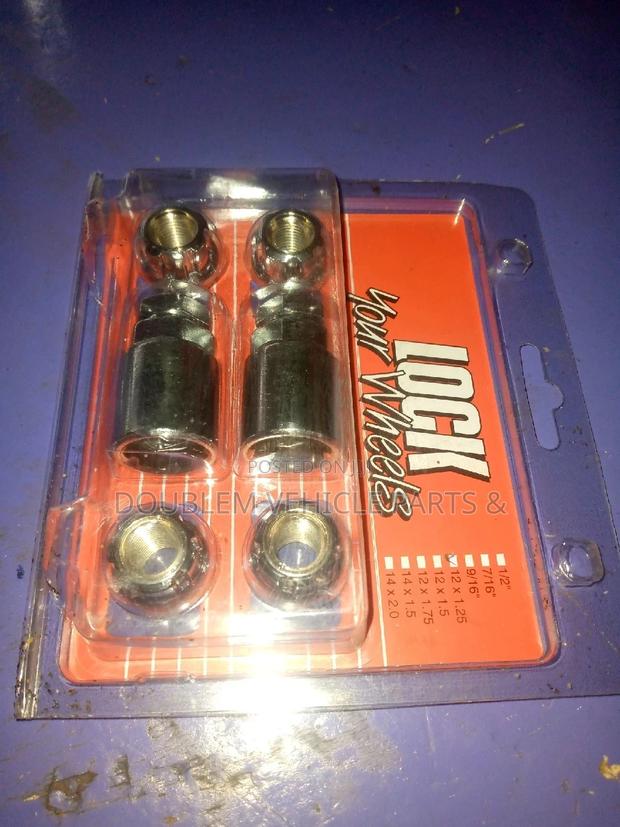 Locknuts Toyota And Nissan Silver Shiny - thumbnail 3