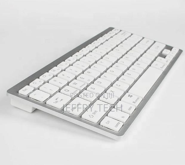 Portable Slim Bluetooth Wireless Keyboard for Apple iPad And