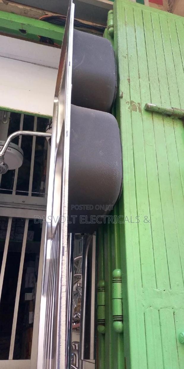 Double Sink Kitchen - thumbnail 2