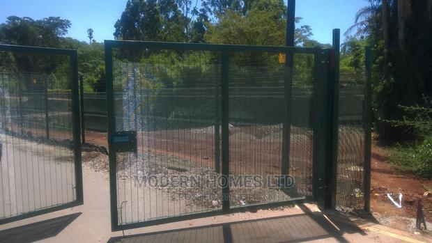 Heavy Galvanized Mesh Swing Gate Supply And Installation Acc - main view