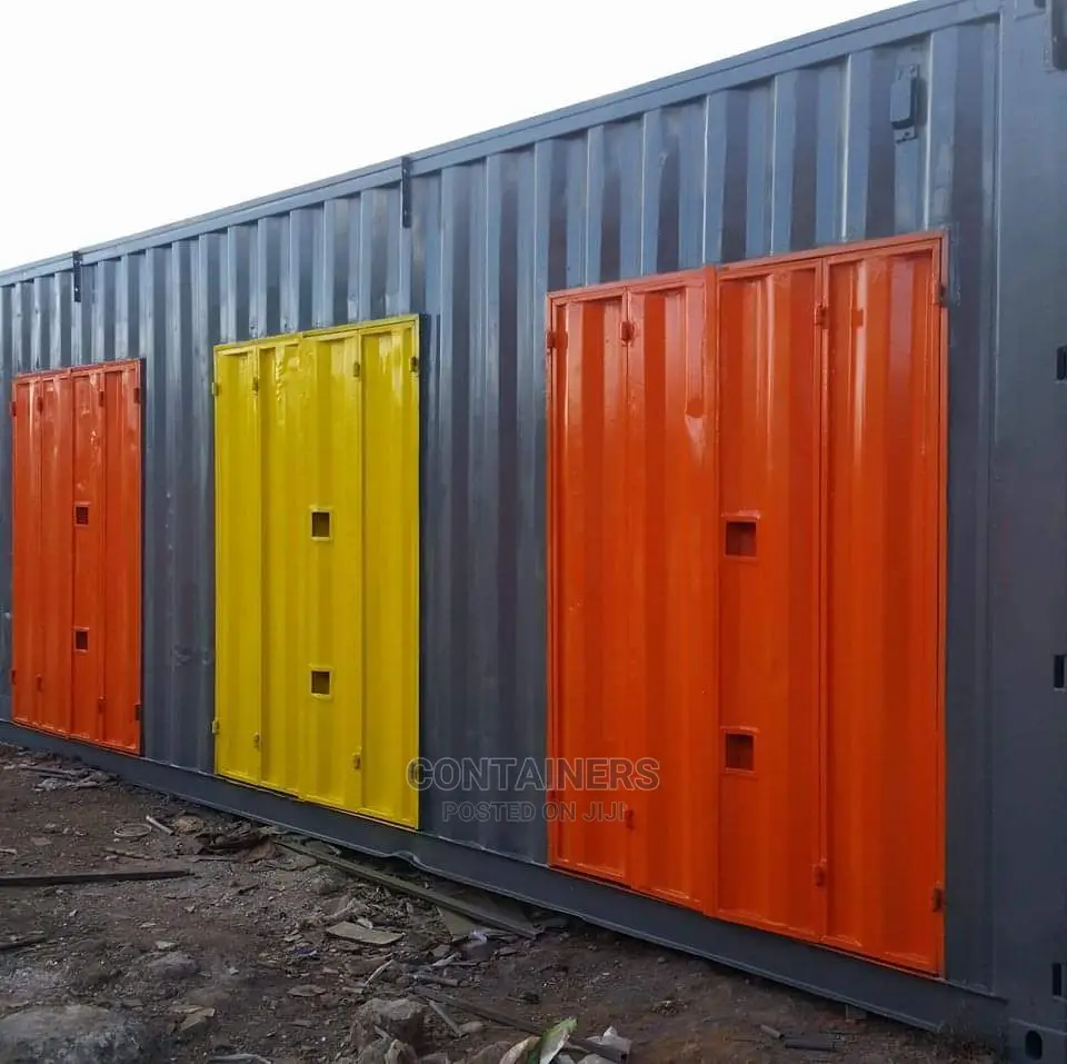 40ft Shiping Container Converted Into Business Stalls