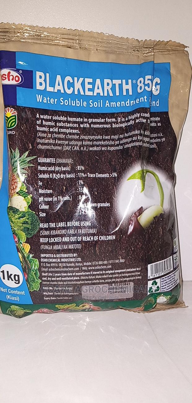 Blackearth 85 WSG Water Soluble Soil Amendment and Blend 1kg - thumbnail 3