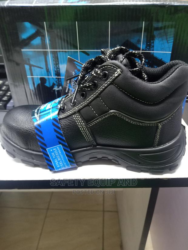 Breathable Leather Vaultex Boot - thumbnail 2