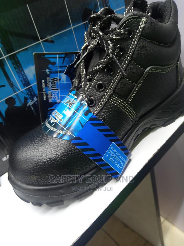 Breathable Leather Vaultex Boot - thumbnail 3