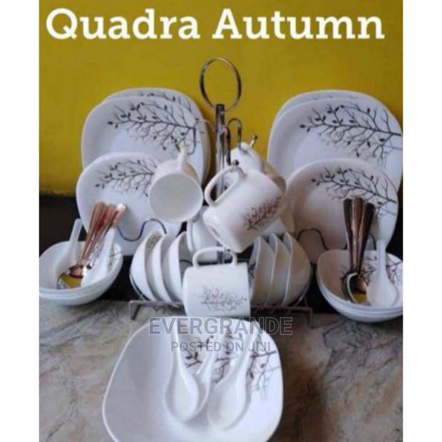 39pc Quadra Dinner Set