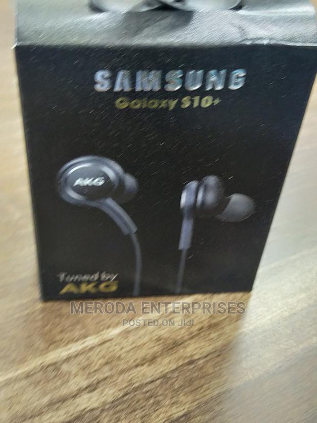 Samsung S10+ Earphones - thumbnail 3