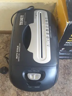 UK-10 Sheet A4 Shredder