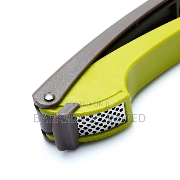 Manual Garlic Press Kitchen Garlic Crusher Mincer Grater