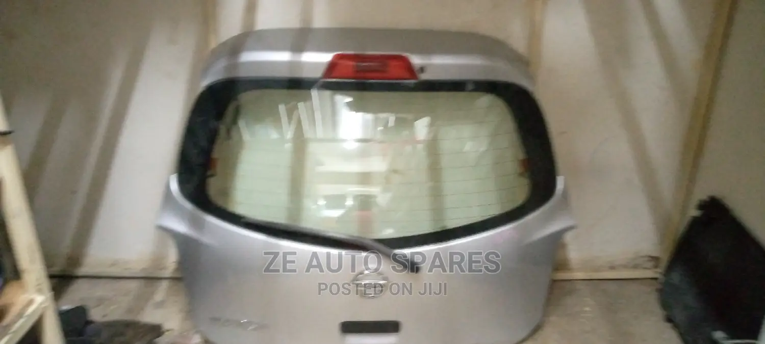 Nissan March Boot Available