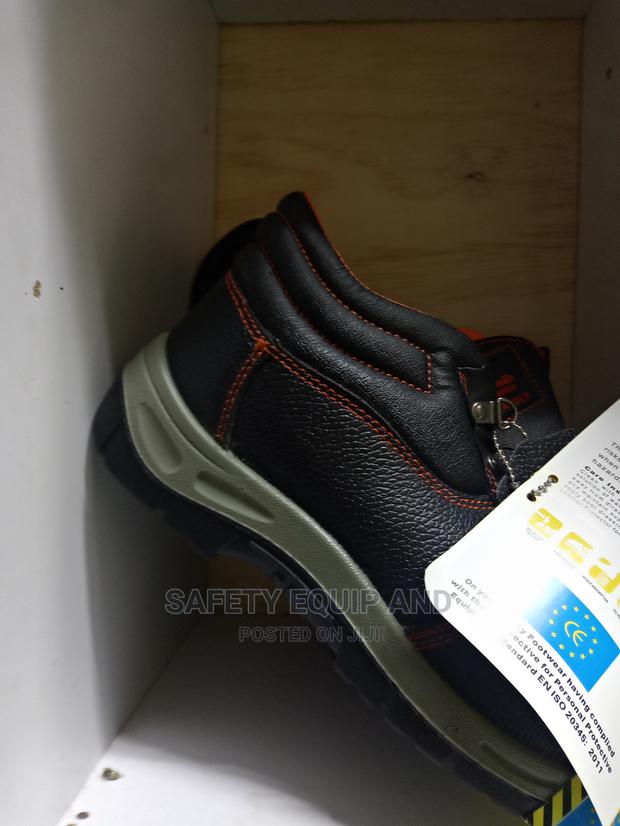 Brand New Safety Boots on Sale(Rocklander)