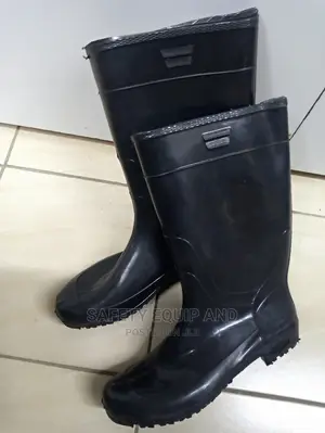 C P Gumboots/Medium Duty/Safety Working Gumboots