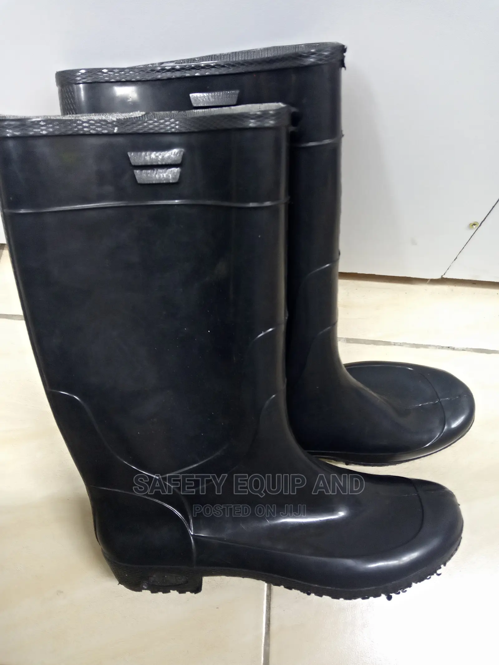 New Black C P Medium Duty Working Footwear