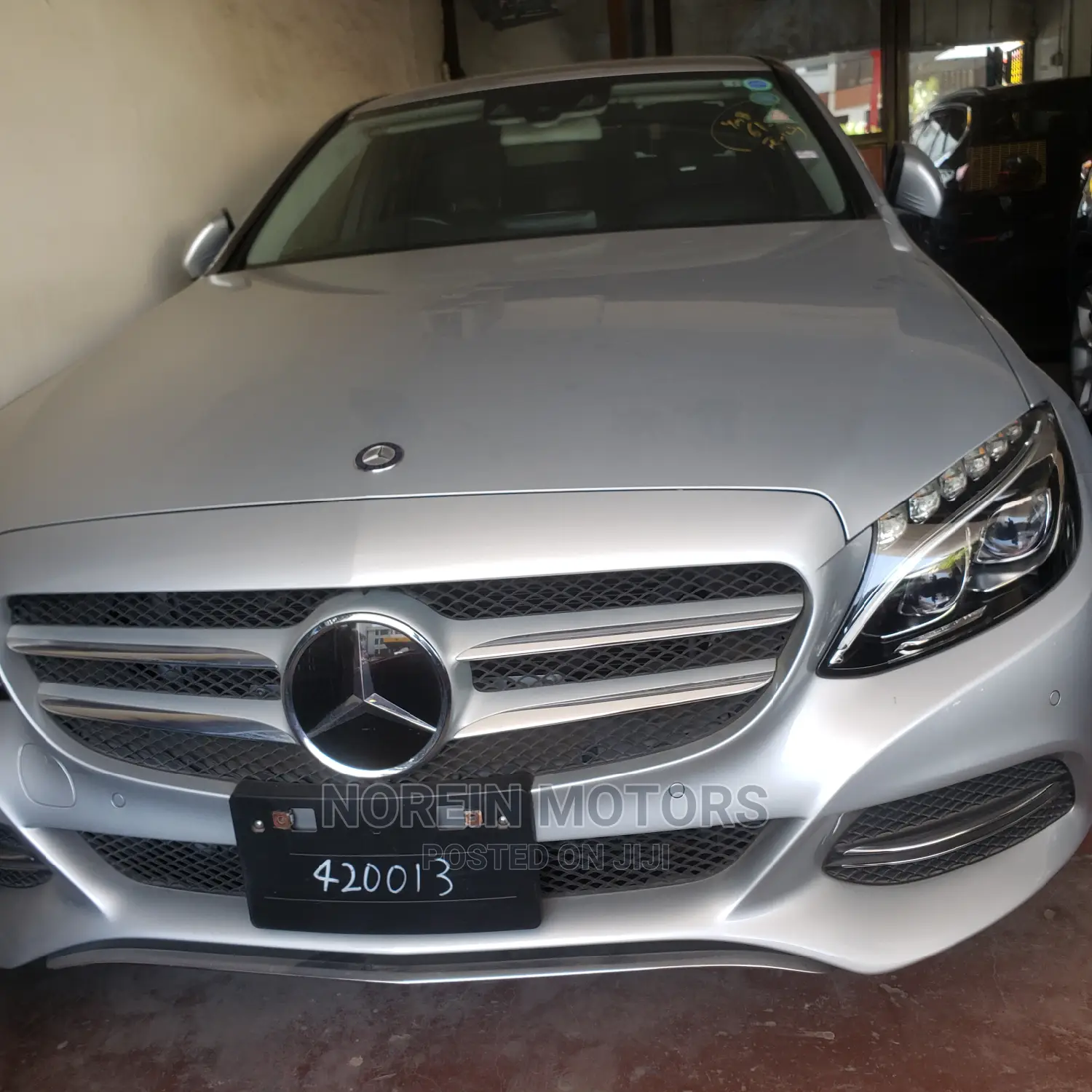 Mercedes-Benz C200 2015 Burgandy