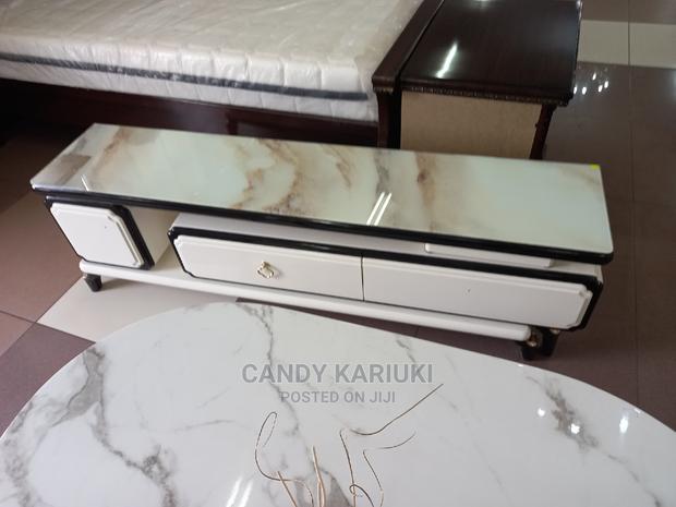 Extendable TV Stand