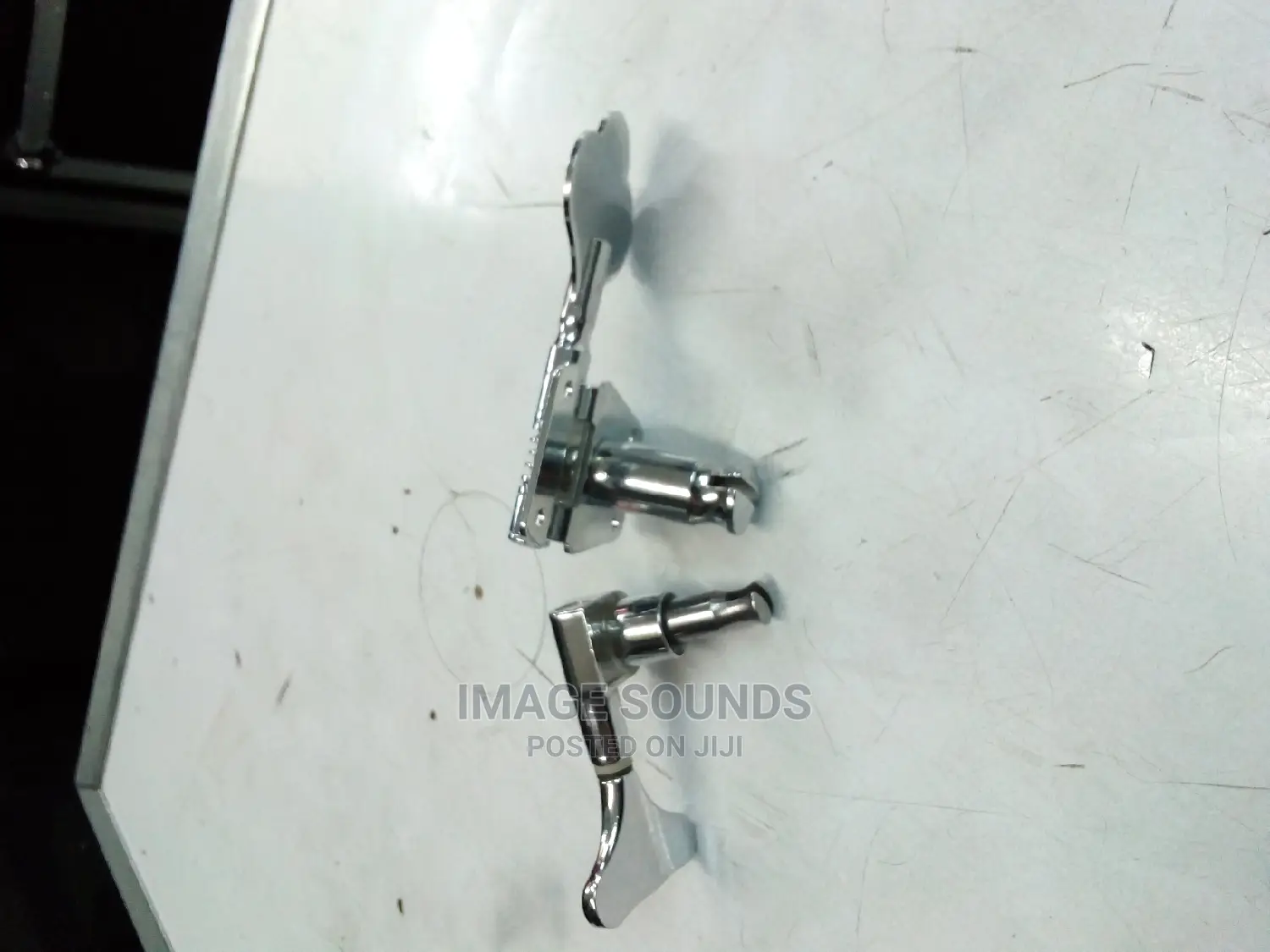 Bass Guitar Pegs