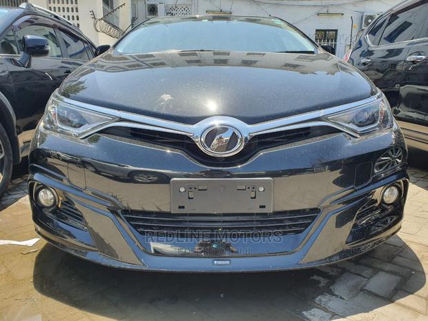 Toyota Auris 2016 Black