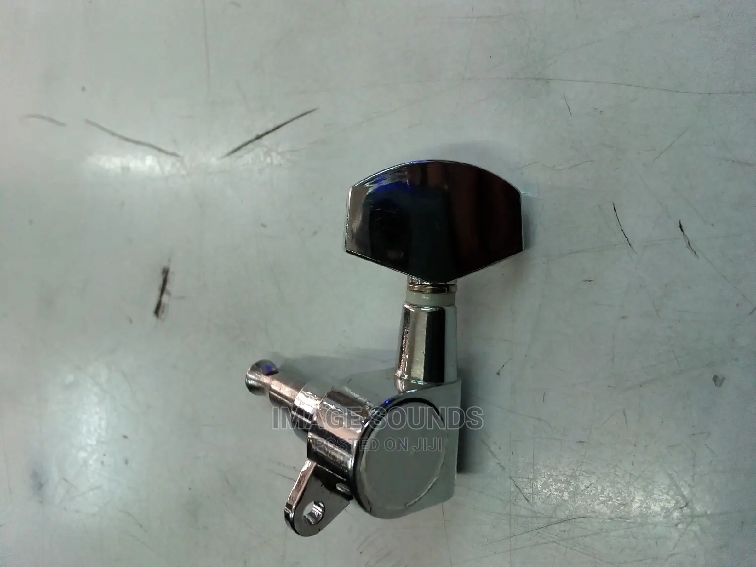 Acoustic Guitar Tuning Peg