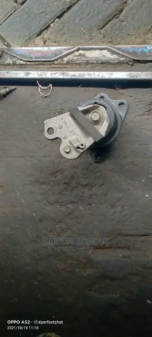 Engine Mount Honda Fit