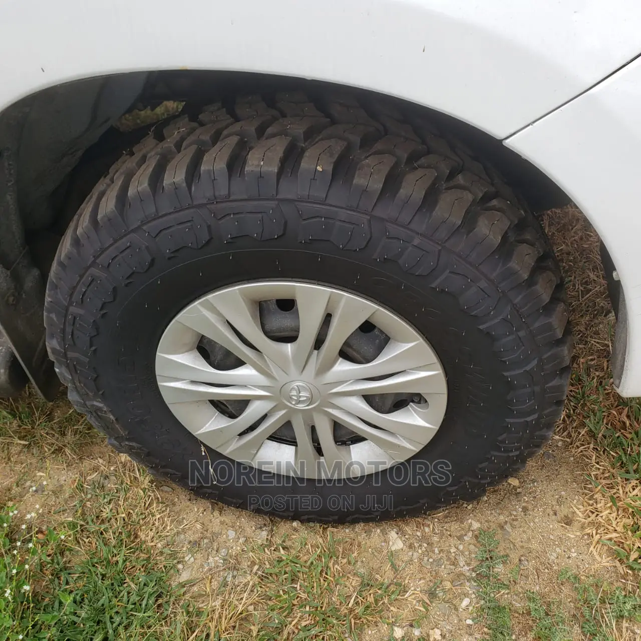 Toyota Hilux 2014 Off White
