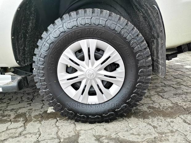 Toyota Hilux 2014 White - thumbnail 5