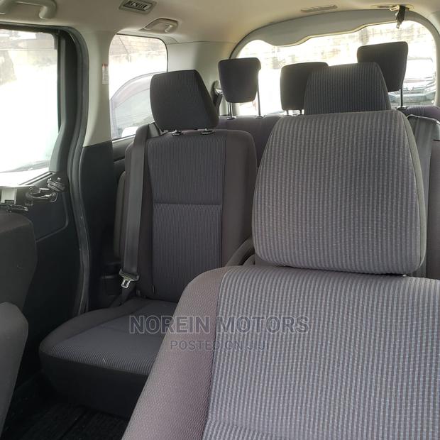 Toyota Noah 2014 White - thumbnail 7