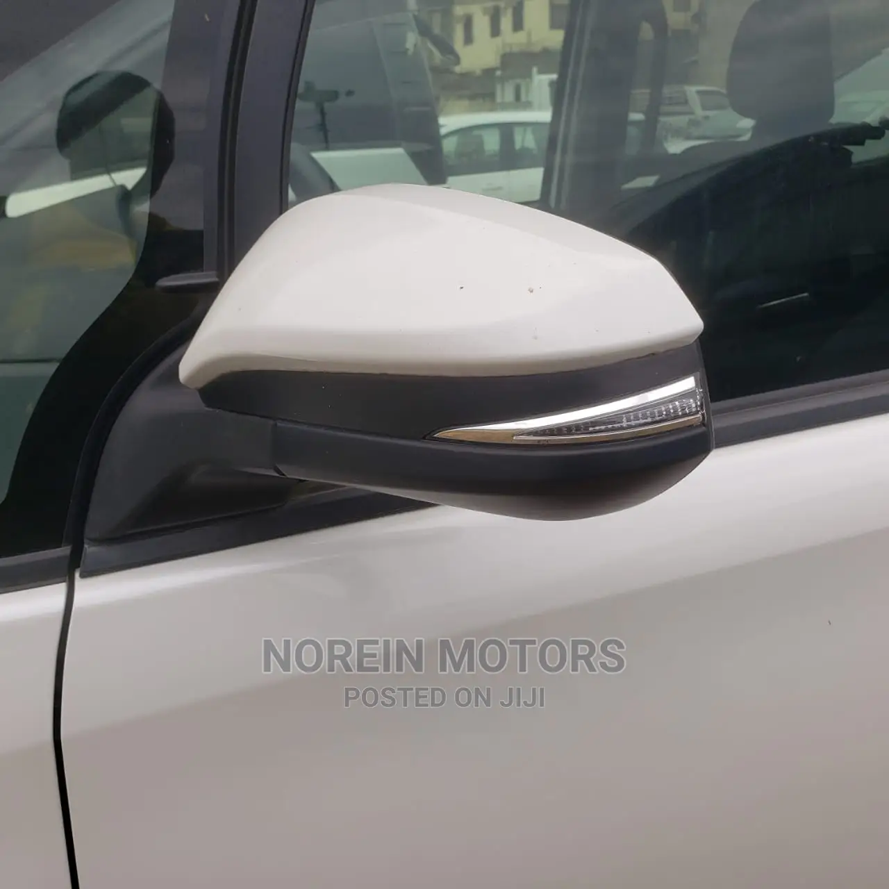 Toyota Noah 2014 White