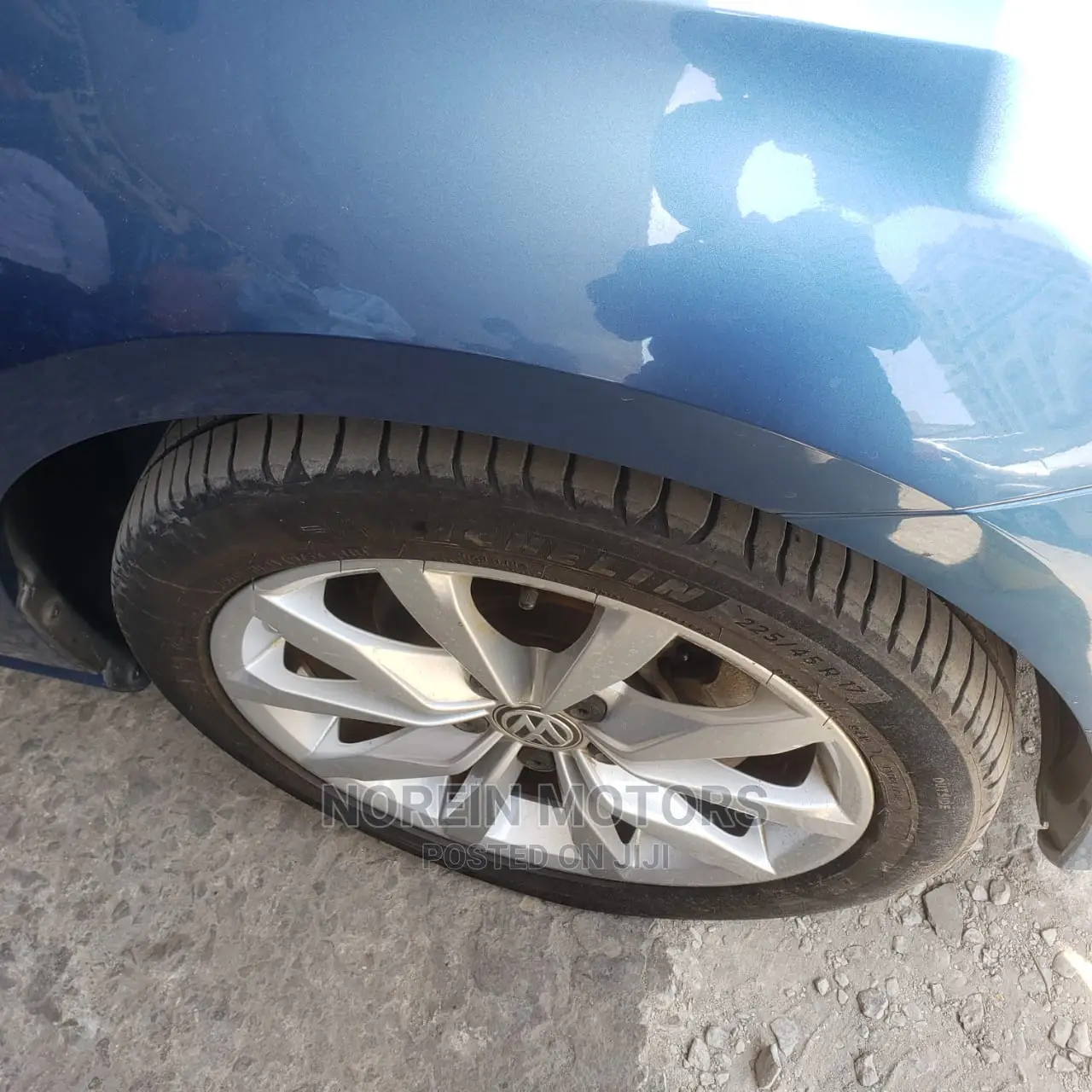 Volkswagen Golf 2014 Blue