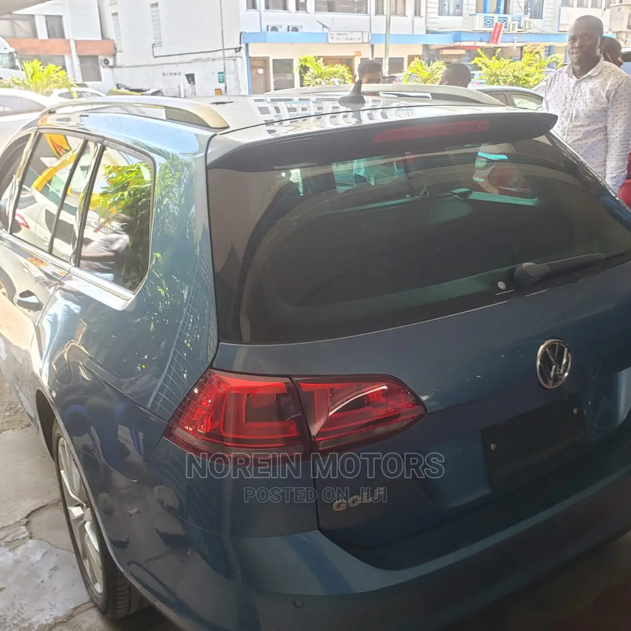 Volkswagen Golf 2014 Blue