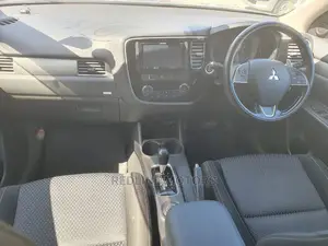 Mitsubishi Outlander 2016 SE AWC Gray